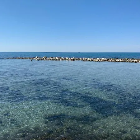 With Private Outdoor Area Maximum 1 Km From The Sea In Marina Di * Massa (Tuscany)