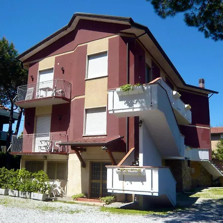 Apartament With Private Outdoor Area Maximum 1 Km From The Sea In Marina Di
