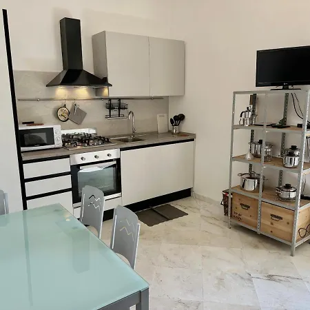 With Private Outdoor Area Maximum 1 Km From The Sea In Marina Di Apartmán